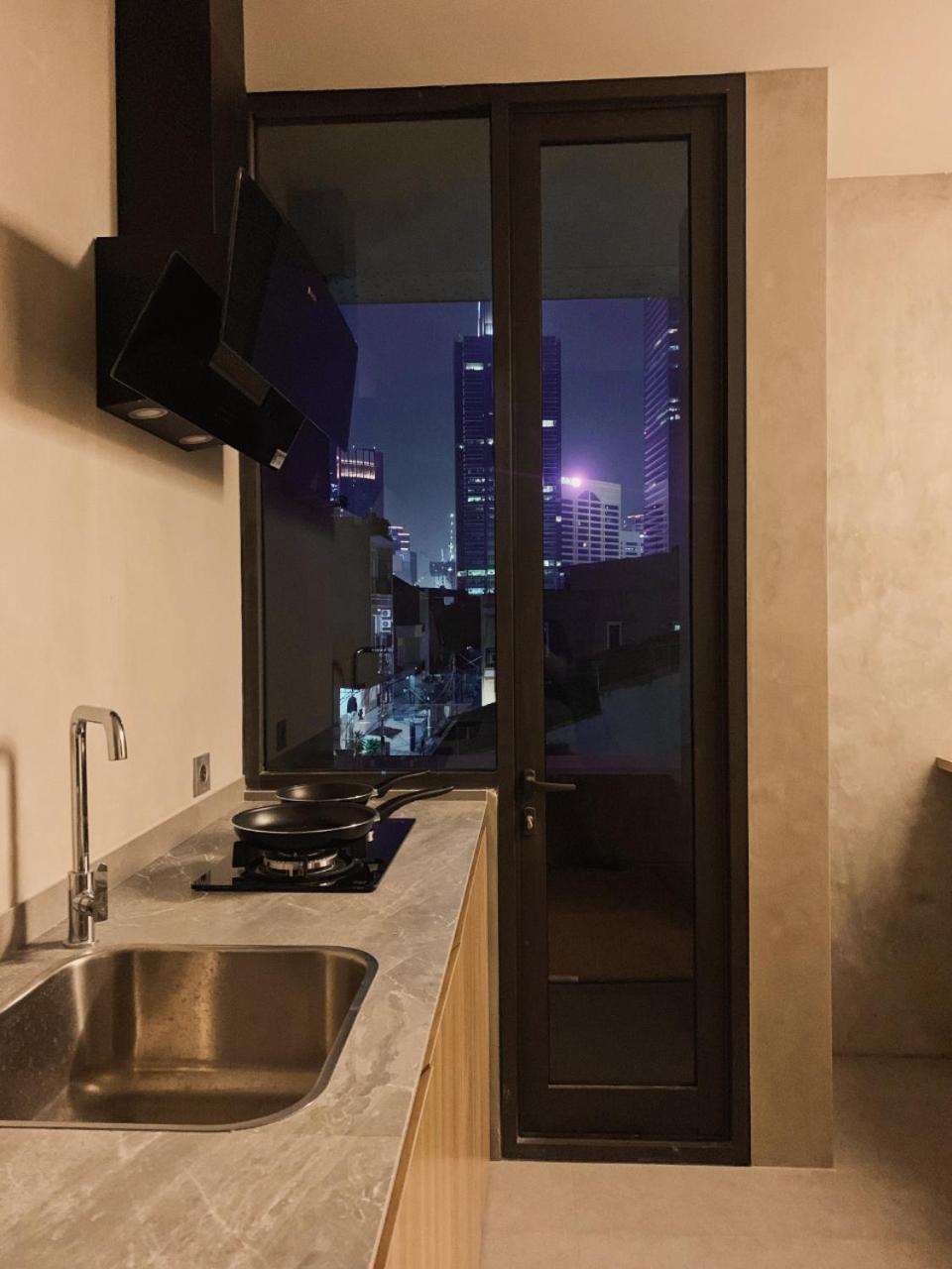 Nostoi Hotel Jakarta Buitenkant foto